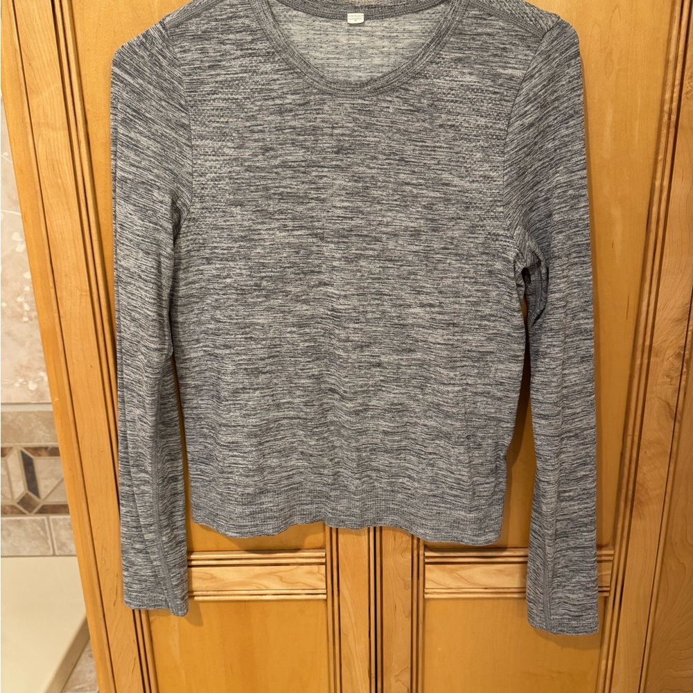 Athleta Elegant Heather Gray Long Sleeve Top